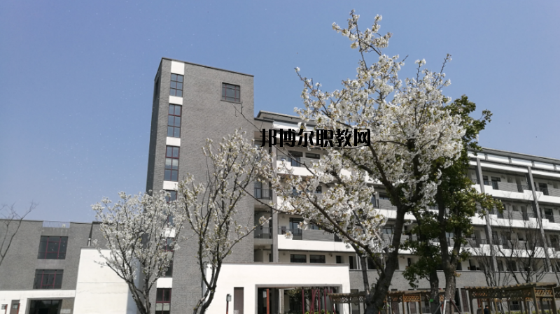 蘇州高等幼兒師范學(xué)校2020年報(bào)名條件、招生要求、招生對(duì)象