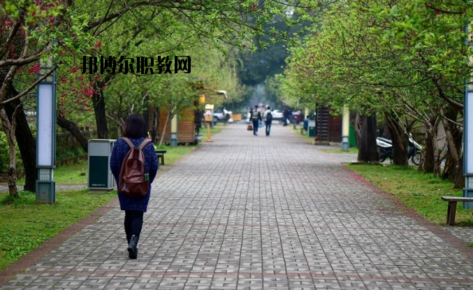 南陽(yáng)第三中等職業(yè)學(xué)校怎么樣、好不好