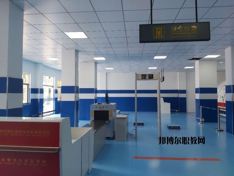 淮南女子職業(yè)學(xué)校2020年報名條件、招生要求、招生對象
