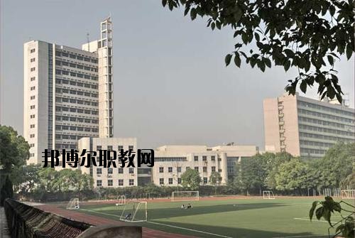 南充工業(yè)職業(yè)技術(shù)學(xué)校2020年報(bào)名條件、招生要求、招生對(duì)象