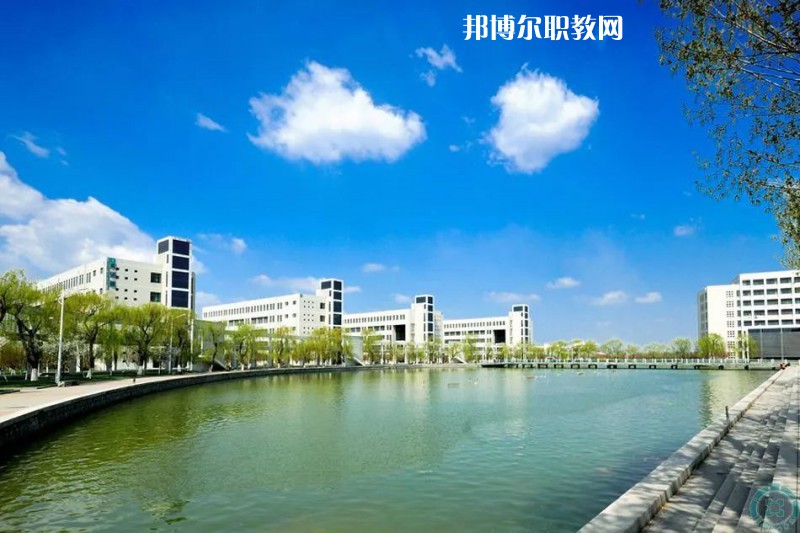 南華縣職業(yè)高級中學2021年報名條件、招生要求、招生對象