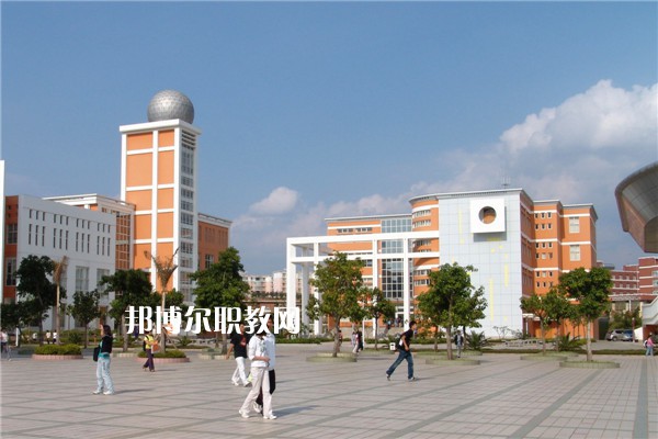 蒙自職業(yè)高級(jí)中學(xué)2021年報(bào)名條件、招生要求、招生對(duì)象