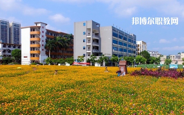 廣西欽州農(nóng)業(yè)學(xué)校2022年報(bào)名條件、招生要求、招生對(duì)象