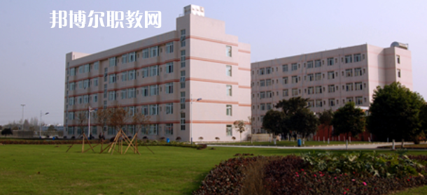元謀縣職業(yè)高級中學(xué)2022年報名條件、招生要求、招生對象