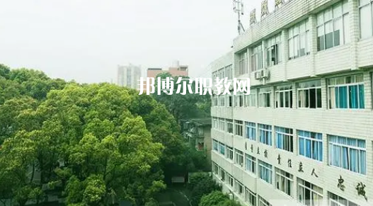 德宏州中等職業(yè)學(xué)校2022年學(xué)費(fèi)、收費(fèi)多少