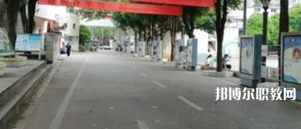 柳州機(jī)電工業(yè)學(xué)校2022年報名條件、招生要求、招生對象