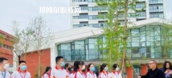 成都職業(yè)技術(shù)學(xué)校2023年報名條件、招生要求、招生對象